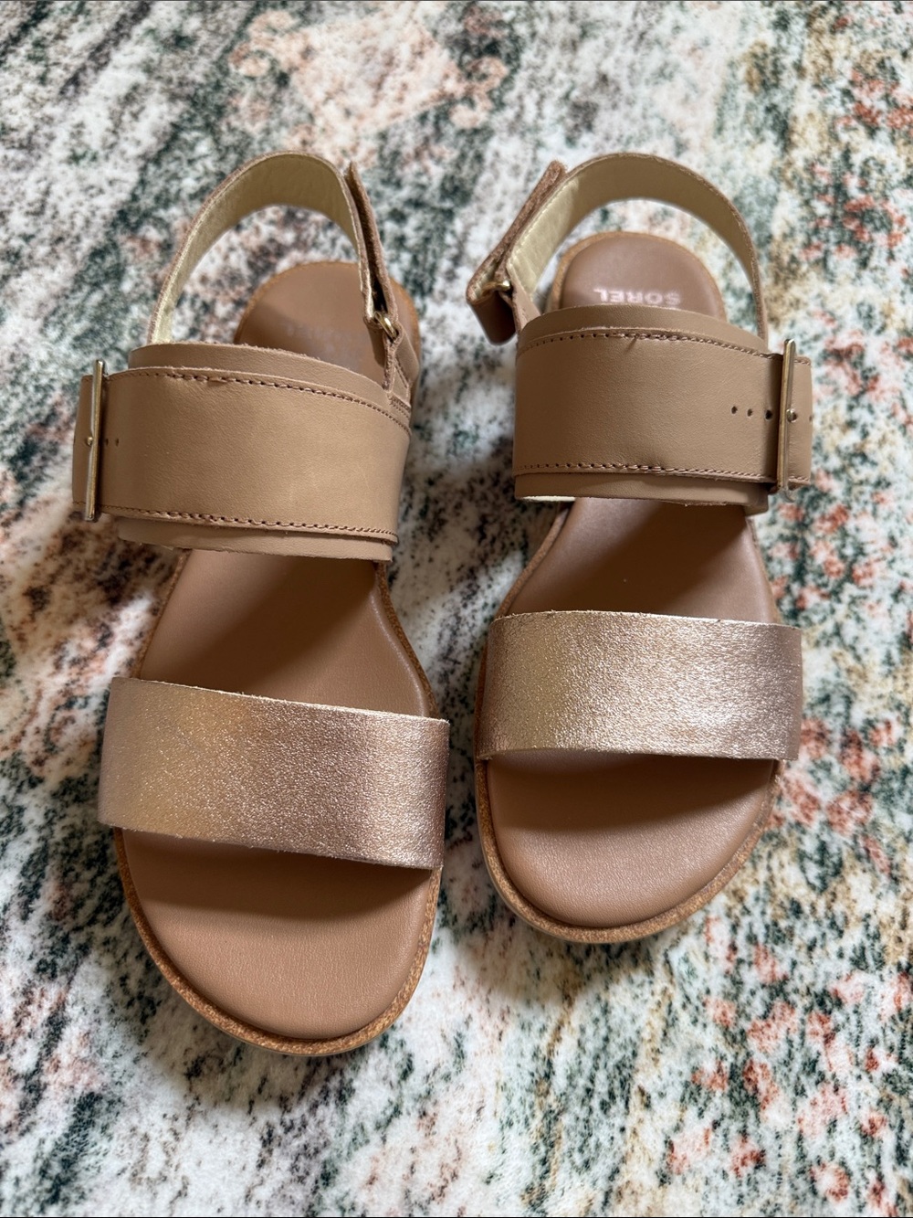 Sorel Ella III Tan and Metallic Leather Flat Sandal Size 7 - Picture 7 of 10